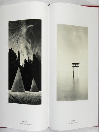 SIGNED - PENTTI SAMMALLAHTI - Magpies, Seoul, South Korea, 2016 - 6" x 6" MAGNUM PRINT